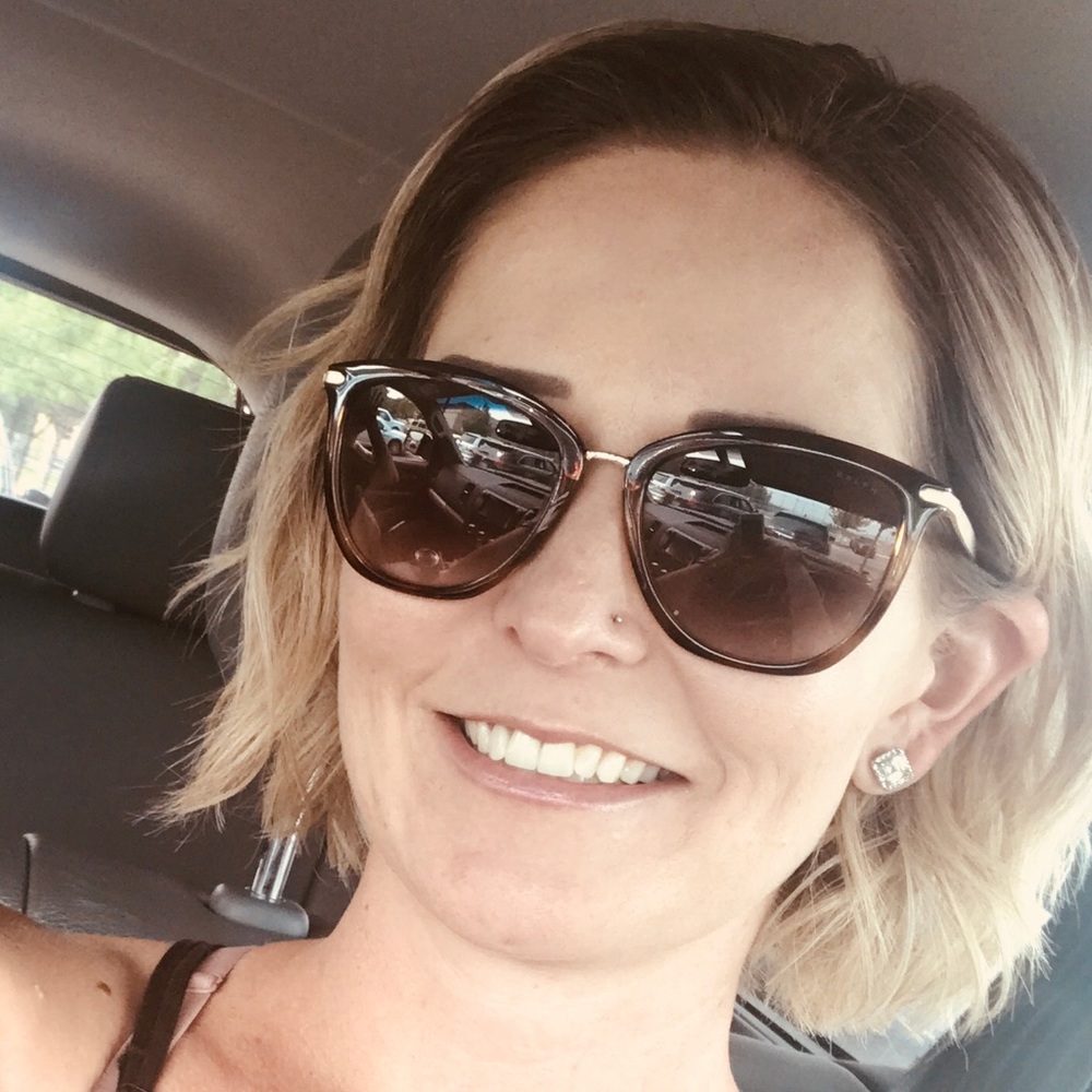 Meet your Posher, Julie